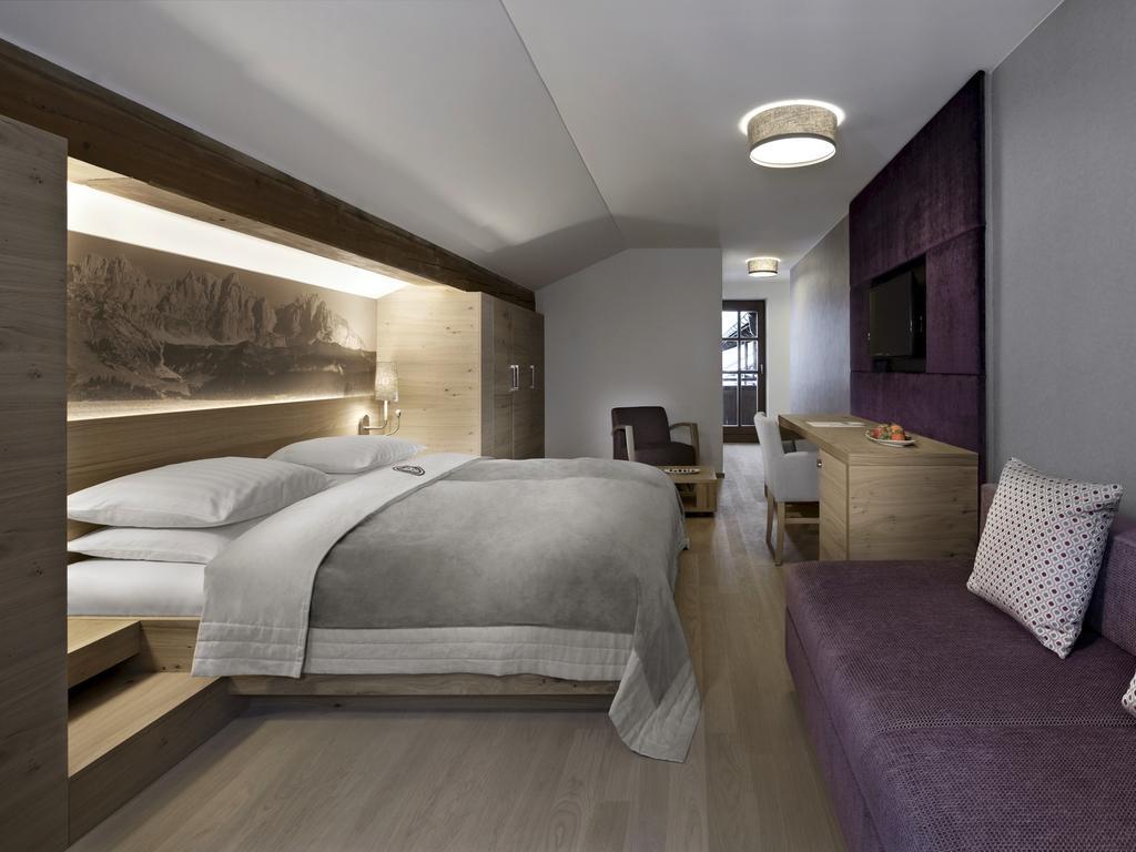 Hotel Schwarzer Adler Kitzbühel - Adults Only Habitación foto